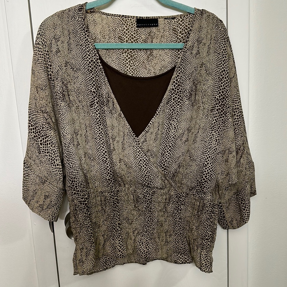 Lightweight top brown animal print